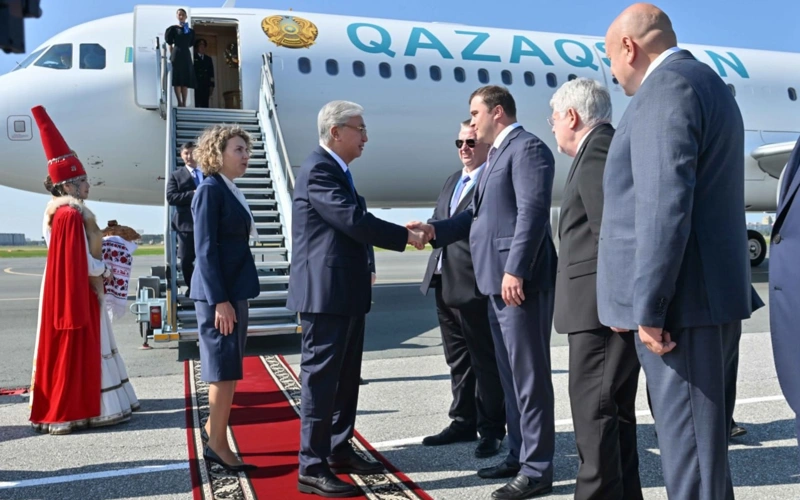 Президент Казахстана прибыл в Омск