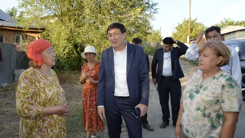 Семей қаласының әкімі Подхозная көшесінің тұрғындарымен кездесті