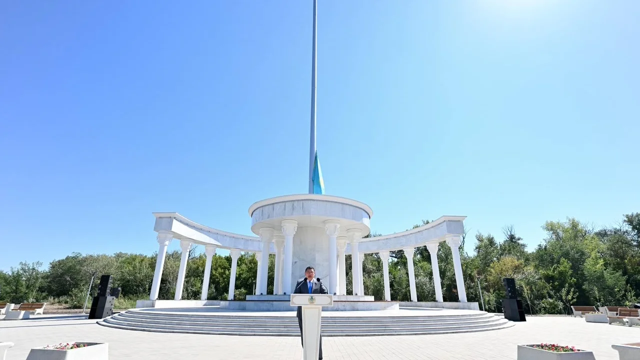 Абай күнінде Семейде жаңа Рәміздер алаңы ашылды