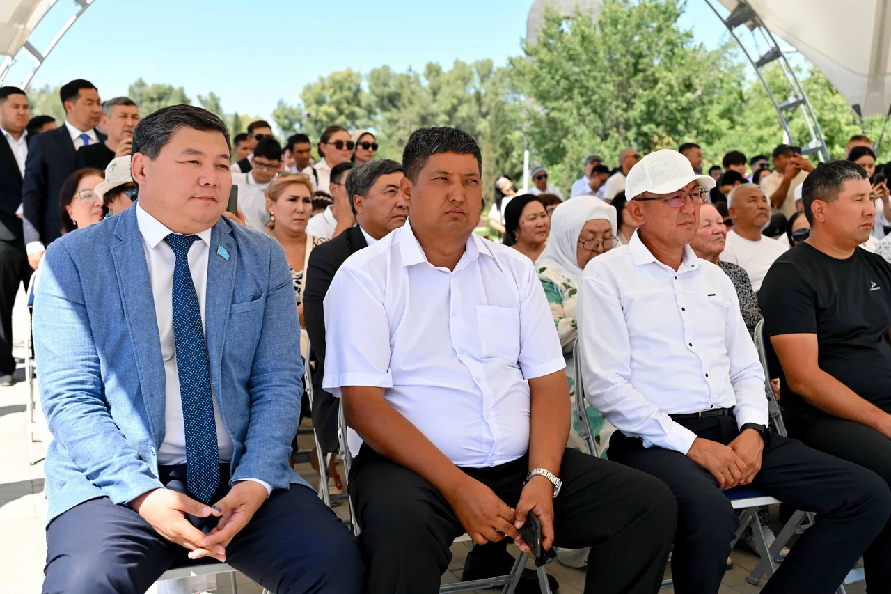 Абай күнінде Семейде жаңа Рәміздер алаңы ашылды