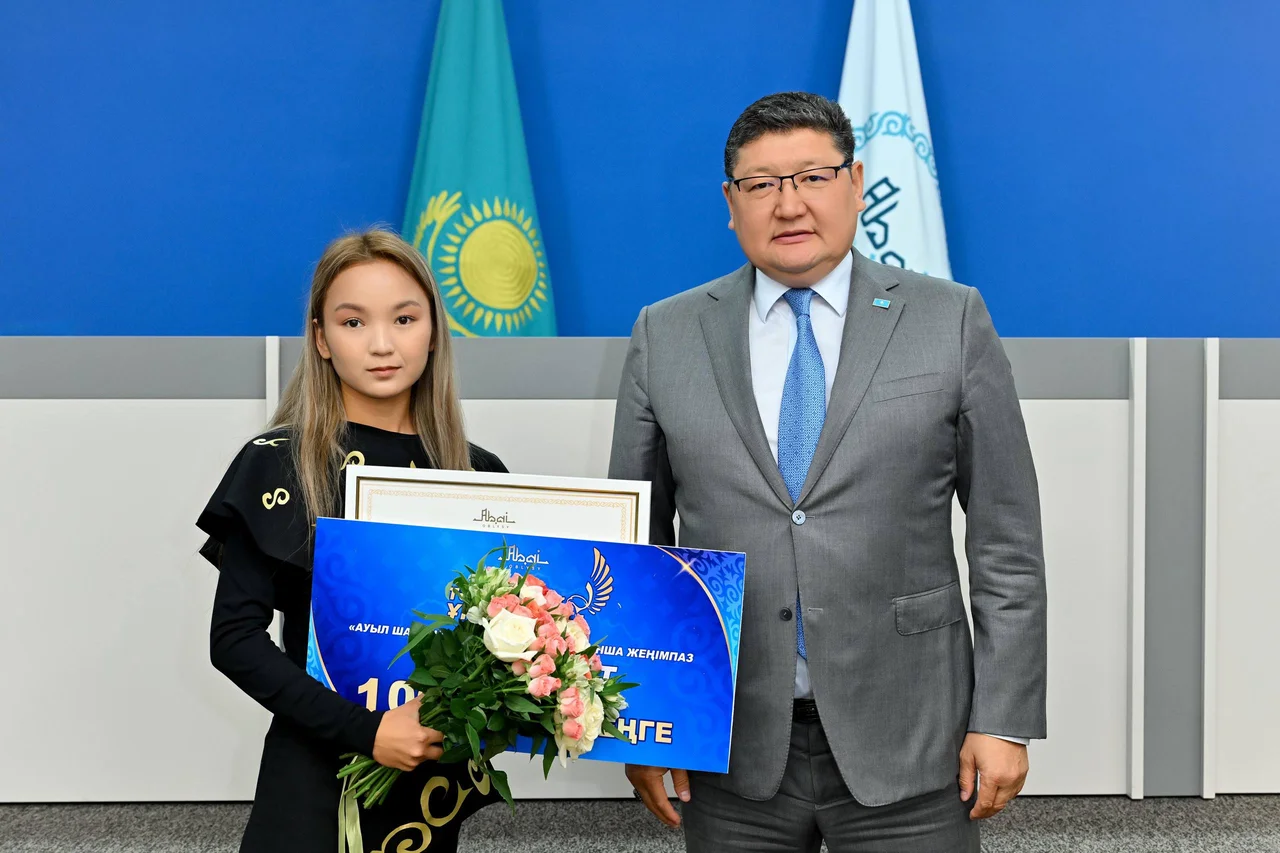Абай облысында «Тәуелсіздік ұрпақтары» грантының жеңімпаздары марапатталды