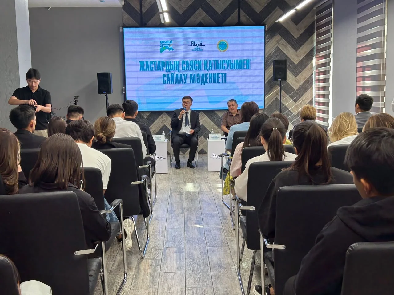 Семейде жастардың саяси қатысуы мен сайлау мәдениеті талқыланды