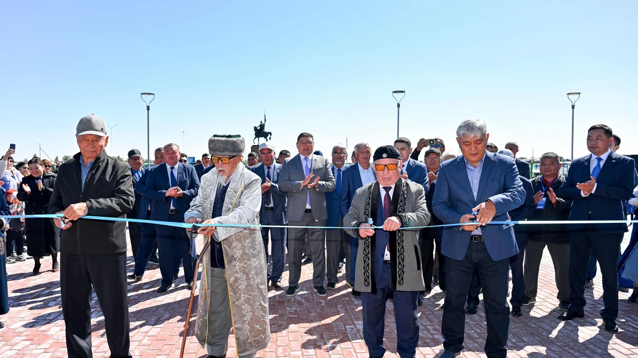 Абай ауданының орталығында жаңғыртылған саябақ ашылды