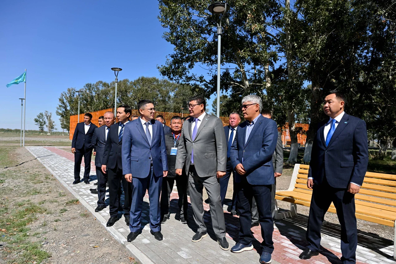 Абай ауданының орталығында жаңғыртылған саябақ ашылды