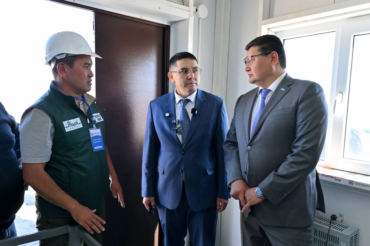 Абай ауданындағы Архат ауылында инфрақұрылым жаңаруда