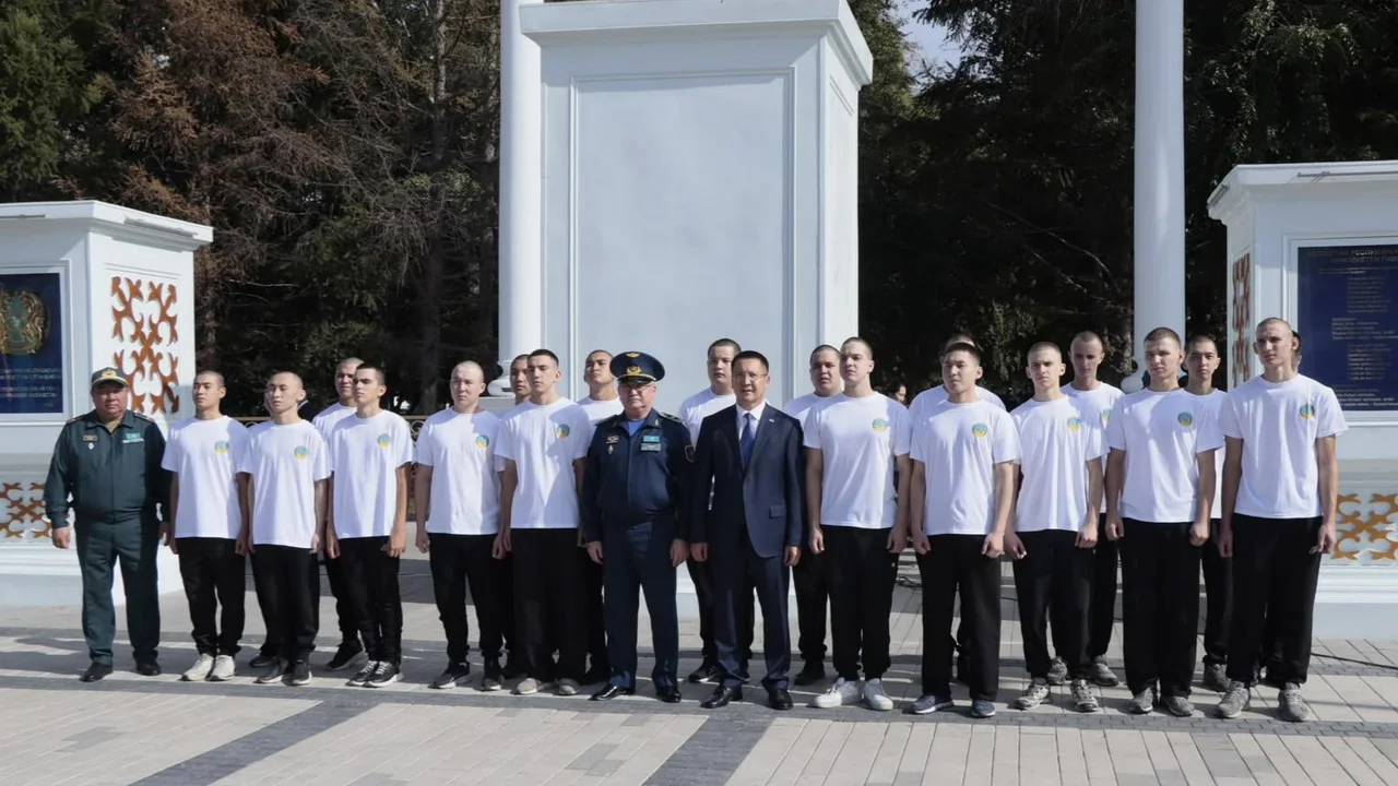 Павлодарская область поддержала новую армейскую традицию «Сарбаз жолы»