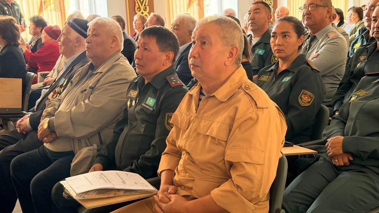 Семейде ардагерлерді халықаралық қарттар күнімен құттықтады