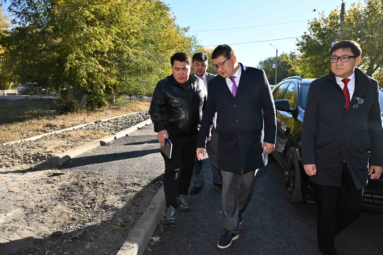Семейде жол жөндеу жұмыстары қарқынды жүргізіліп жатыр