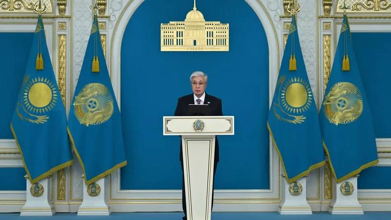 Глава государства поздравил учителей с профессиональным праздником
