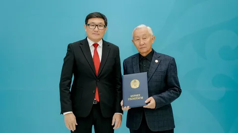 Семейде Қарттар күніне орай ардагерлерге құрмет көрсетілді
