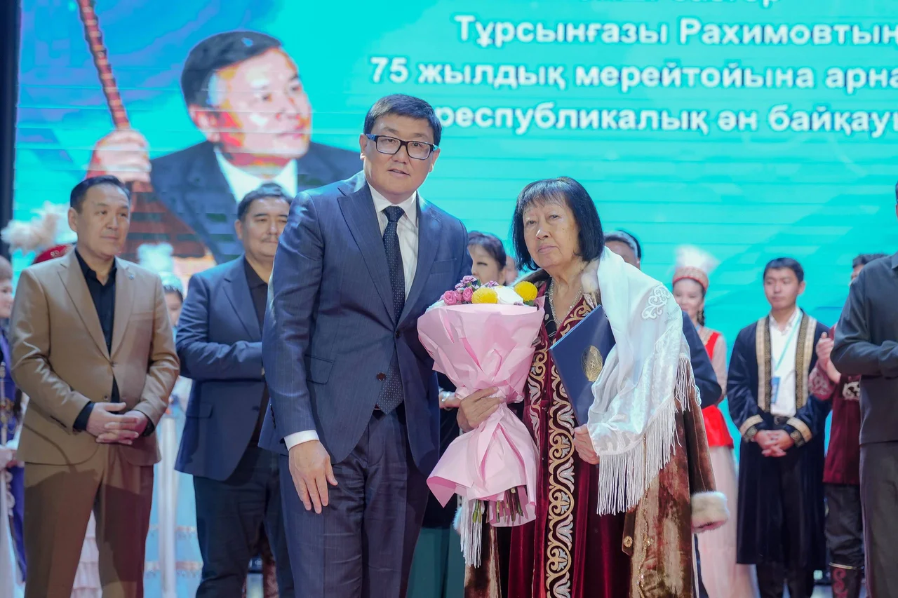 Семейде Тұрсынғазы Рахимовтың 75 жылдығына арналған республикалық ән байқауы өтті