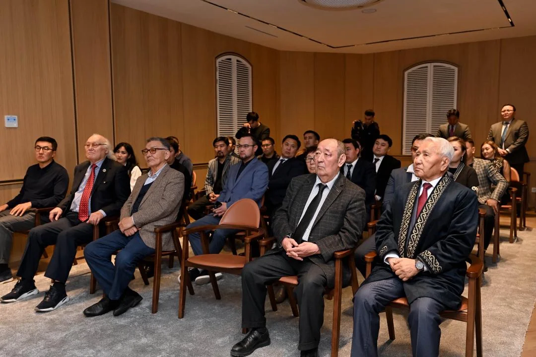 Семейде қаламгерлер бөлмесі ашылды