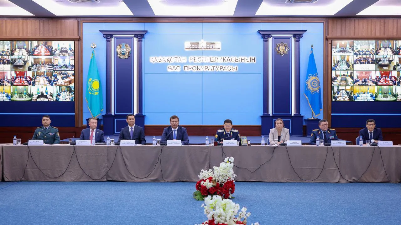 Бас прокуратурада балалардың қауіпсіздігі және жасөспірімдер арасындағы құқық бұзушылықтардың алдын алу мәселелері талқыланды