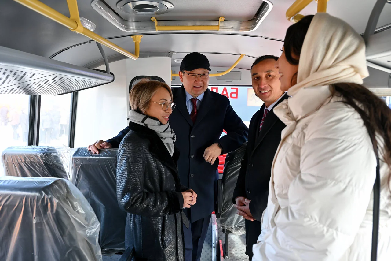 Абай облысының мектептеріне 10 жаңа автобус табысталды