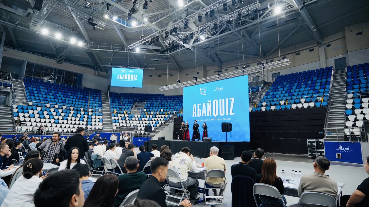Семейде «АБАЙ QUIZ» республикалық зияткерлік ойыны өтті