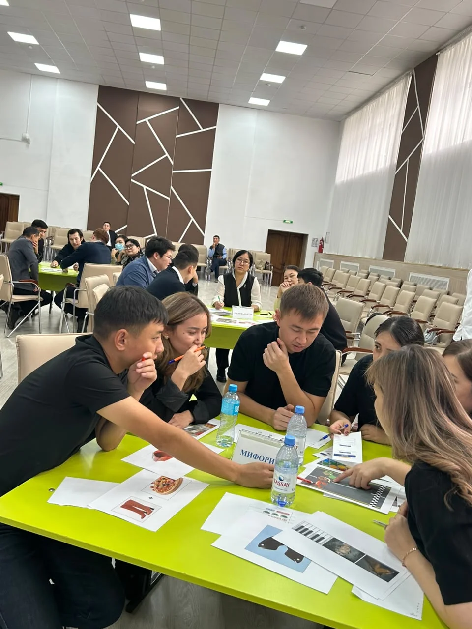 Абай облысында педагогтер арасында «QUIZ» интеллектуалды ойыны өтті