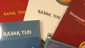 Ғашықтық жарасынан – ғашықтың жарасына дейін немесе ән сөздерін дұрыс айтып жүрміз бе?