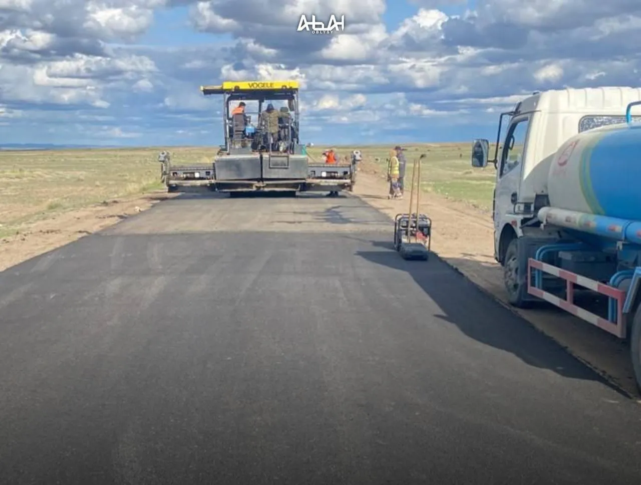 В Аягозском районе продолжается ремонт дорог