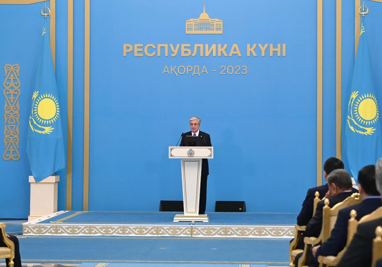 Накануне Дня Республики ряд жителей Абайского района получили Государственные награды