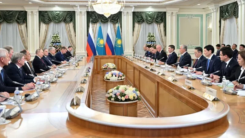 Мемлекет басшысы Ресей Президентімен кеңейтілген құрамда келіссөз жүргізді