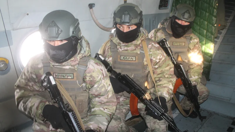 ВОЕННОСЛУЖАЩИЕ ПОВЫСИЛИ МАСТЕРСТВО