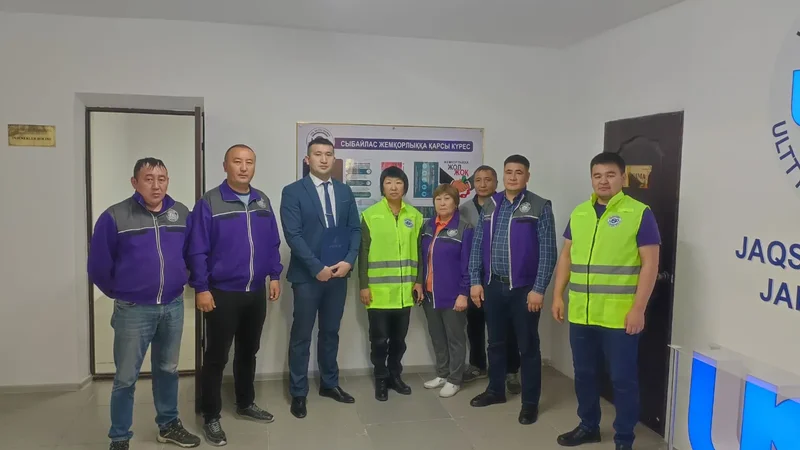 В филиале “Национального центра качества дорожных активов” области Абай состоялось собрание на тему «Нет коррупции!»