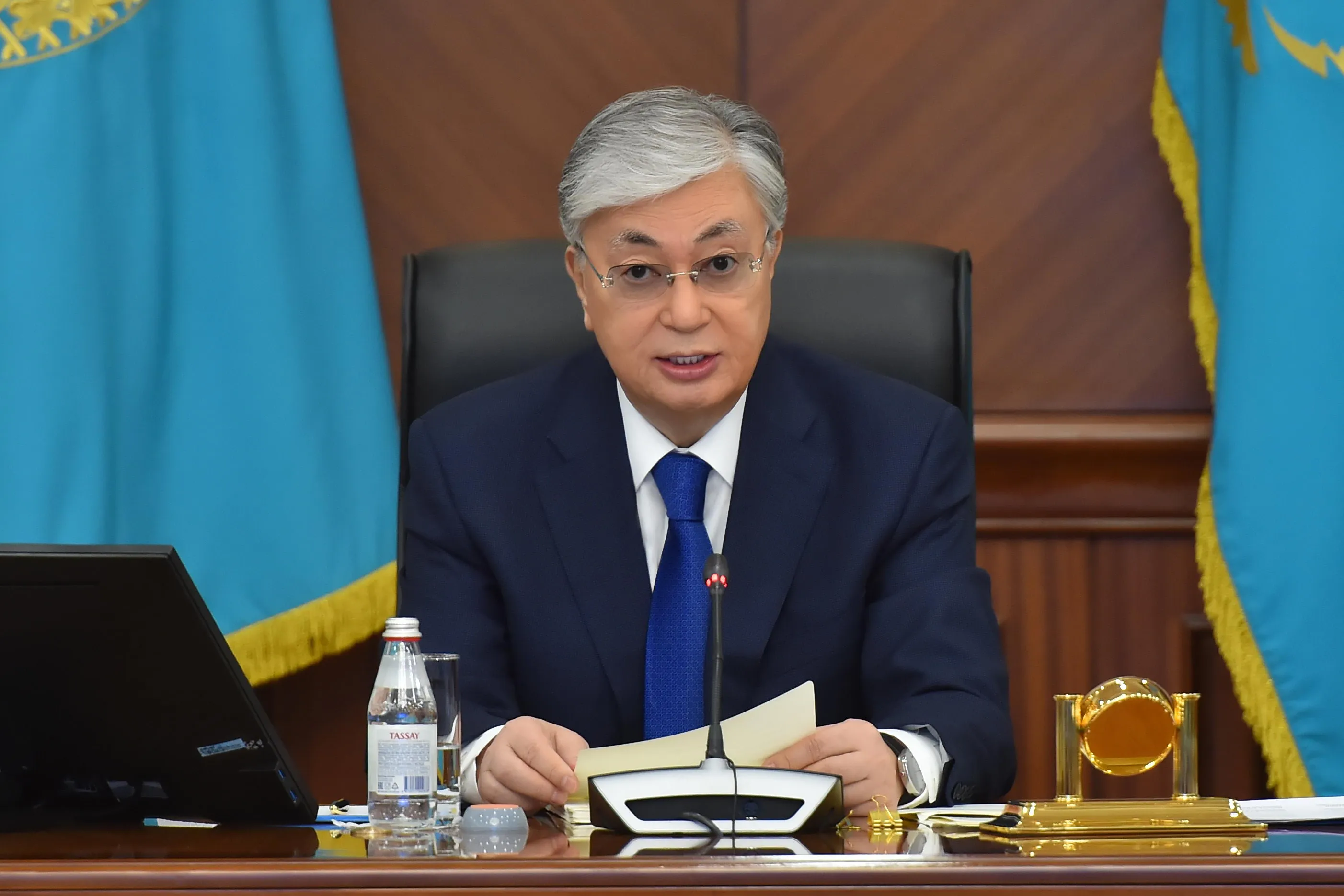 Глава государства поздравил казахстанцев с праздником Пасхи