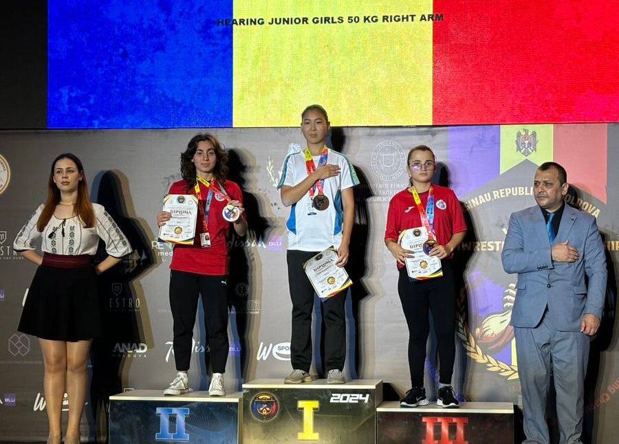 Студент Абайского района стал трехкратным чемпионом мира по параармрестлингу в Кишиневе