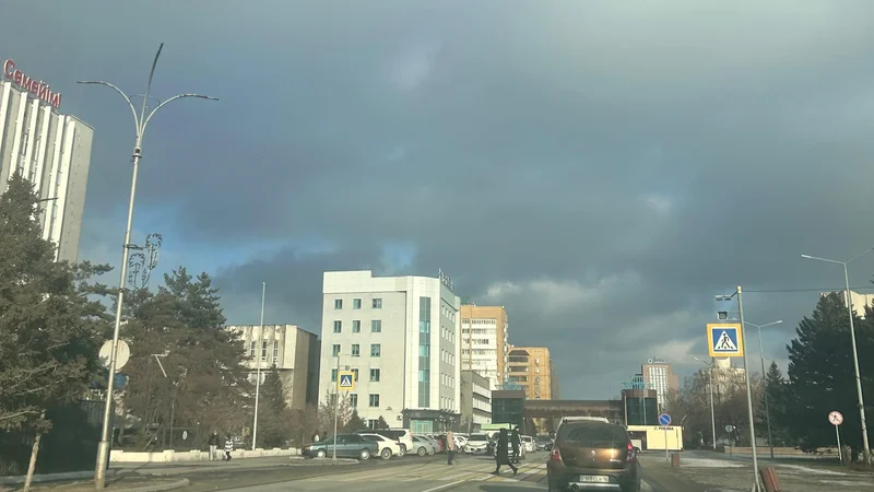 Семей заволокло синим дымом