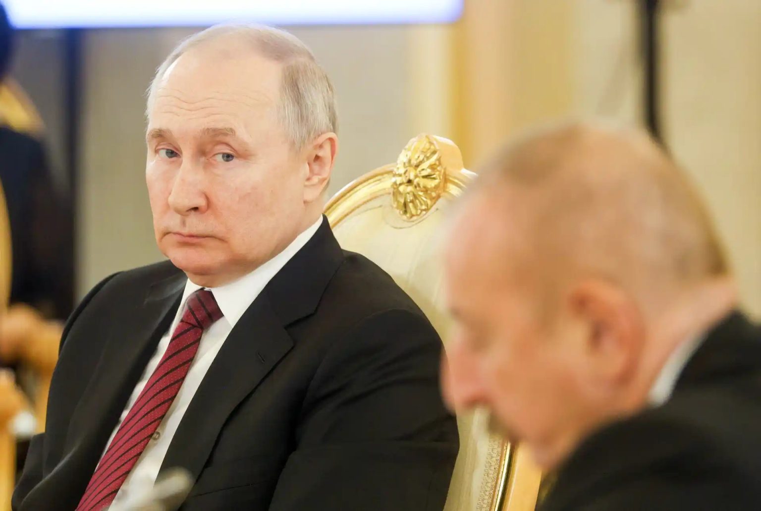 Ресей президенті ұшақ апатына байланысты қайғылы оқиға үшін кешірім сұрады
