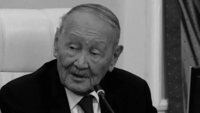 Белгілі ғалым, абайтанушы Мекемтас Мырзахметұлы дүниеден озды