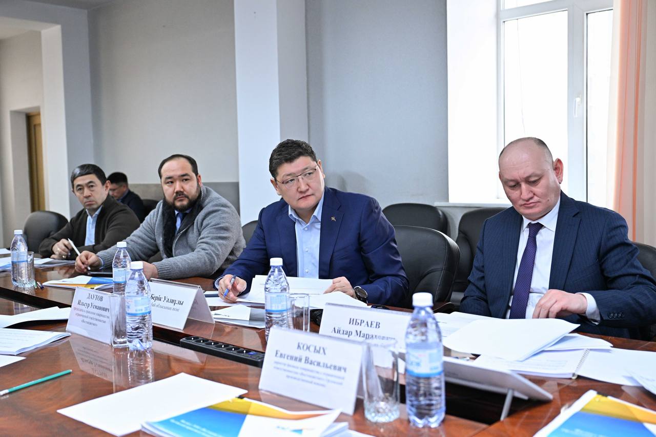 Облыс әкімі Жезкент кентіндегі кен өндіру кәсіпорнының жұмысымен танысты