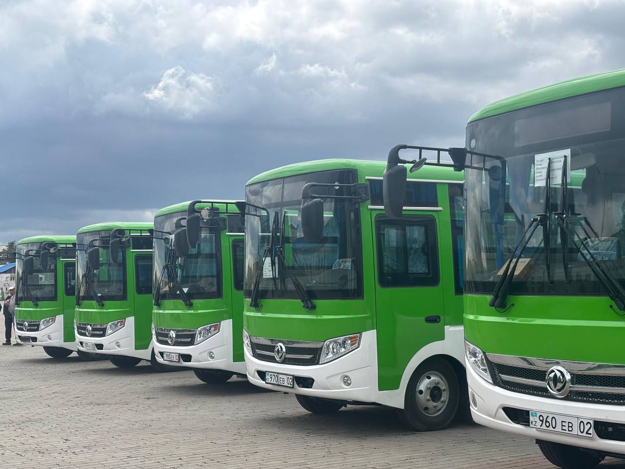 Аягөз қаласына 5 жаңа автобус келді