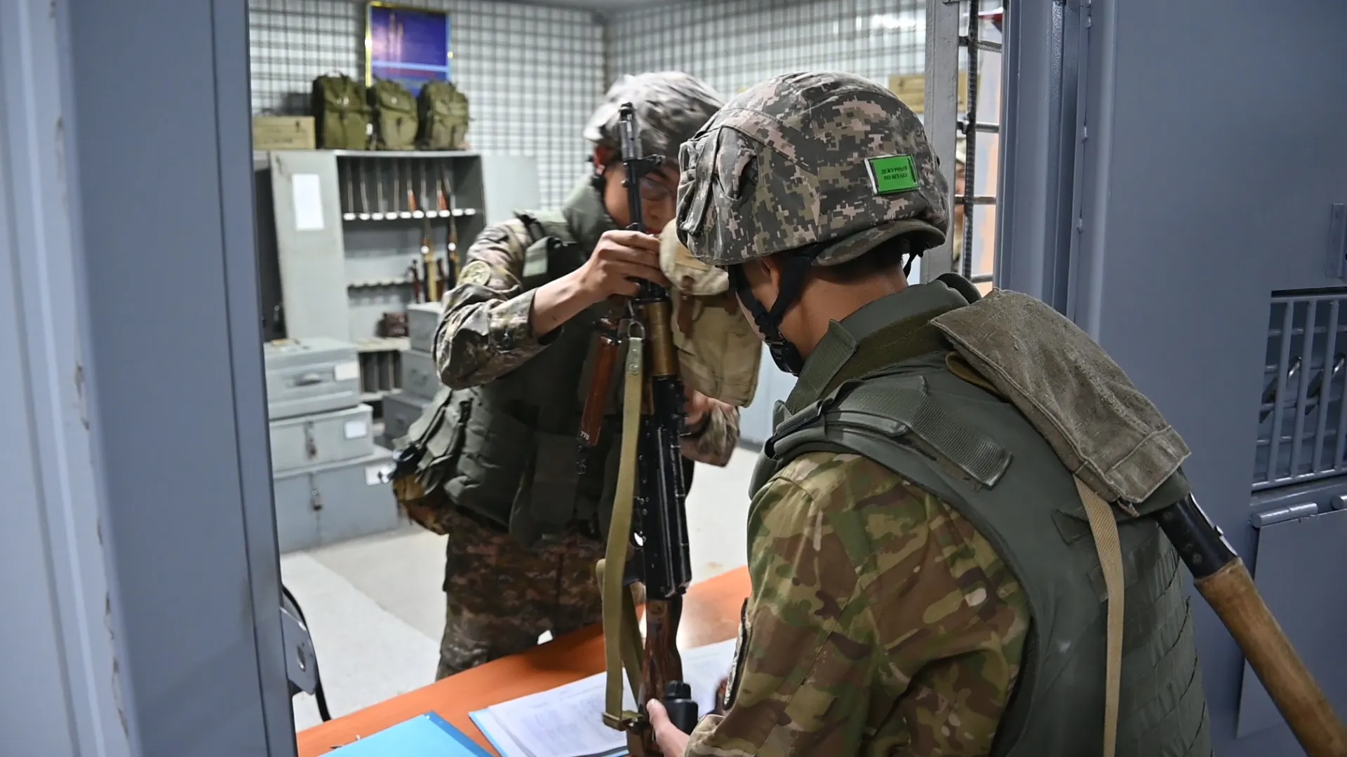 Семейдің әскери бөлімдері жауынгерлік дабыл бойынша көтерілді