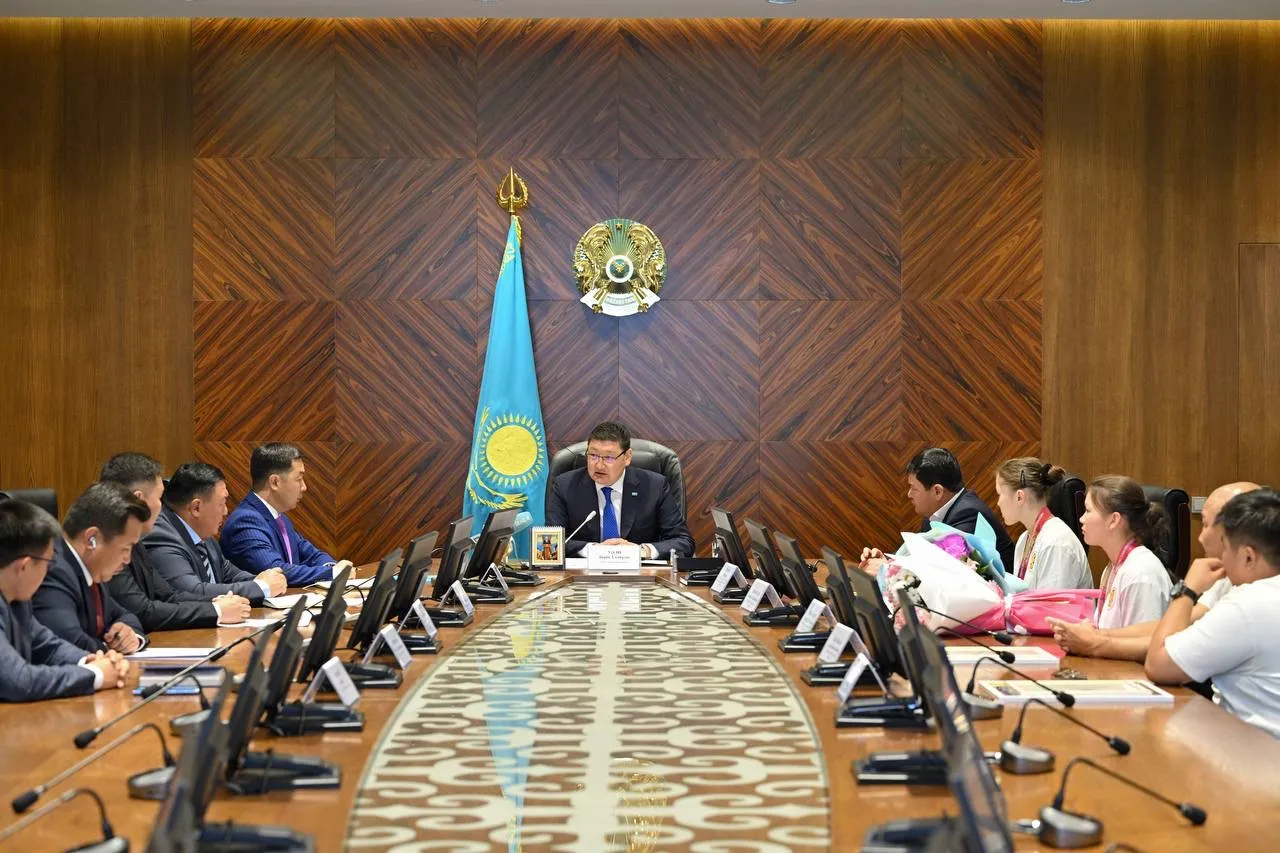 Семейде бокстан Азия чемпиондарына құрмет көрсетілді
