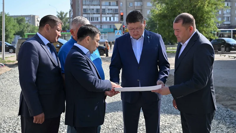 В городе Семей отремонтируют 36 улиц, где никогда ранее не было асфальта