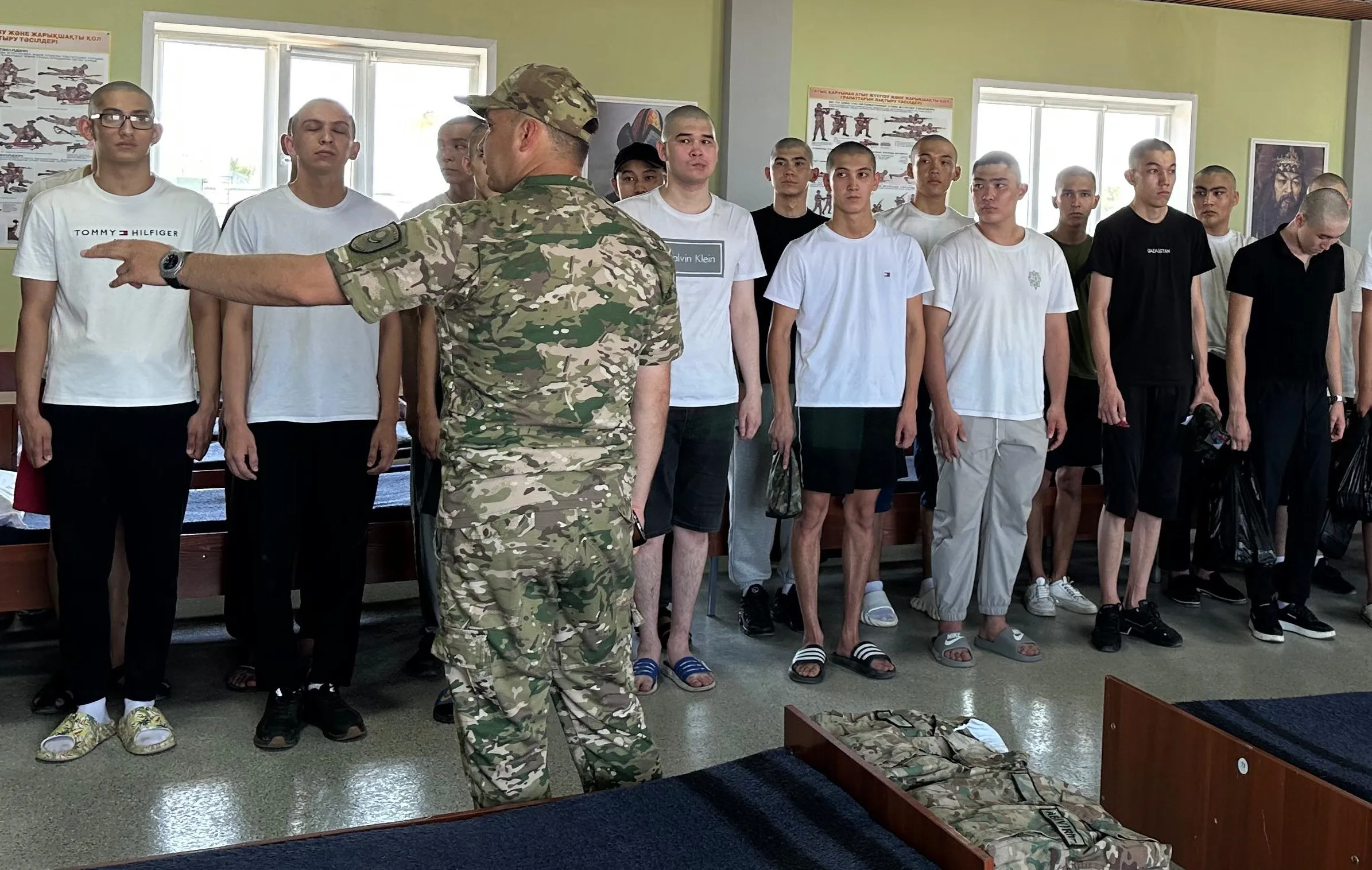 Курчатовтағы әскери бөлім 60-қа жуық жас сарбазбен толықты