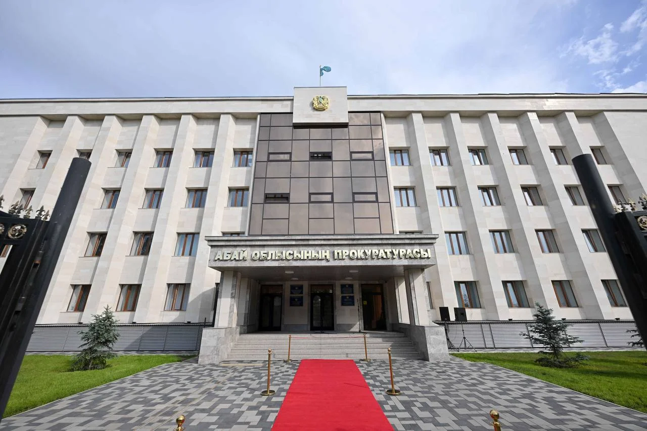 Абай облысында «Заң мен Тәртіп апталығы» басталды. Тұрғындар заңгерлік көмек алды