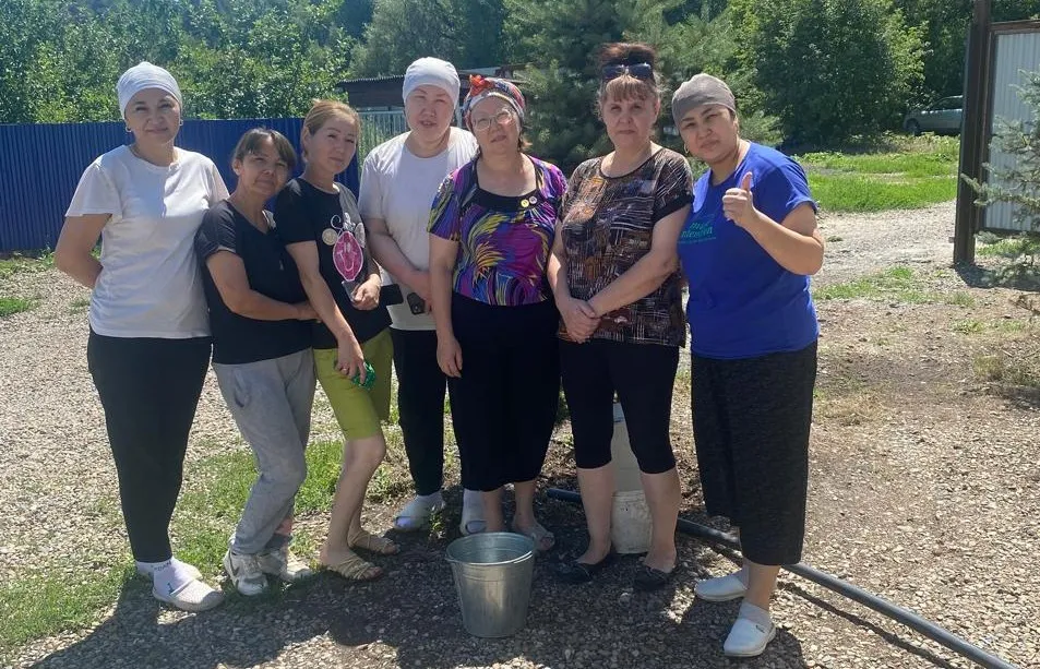 Адал Ас компаниясының жұмысшылары кондитерлік цехта тазалық жұмыстарын жүргізді