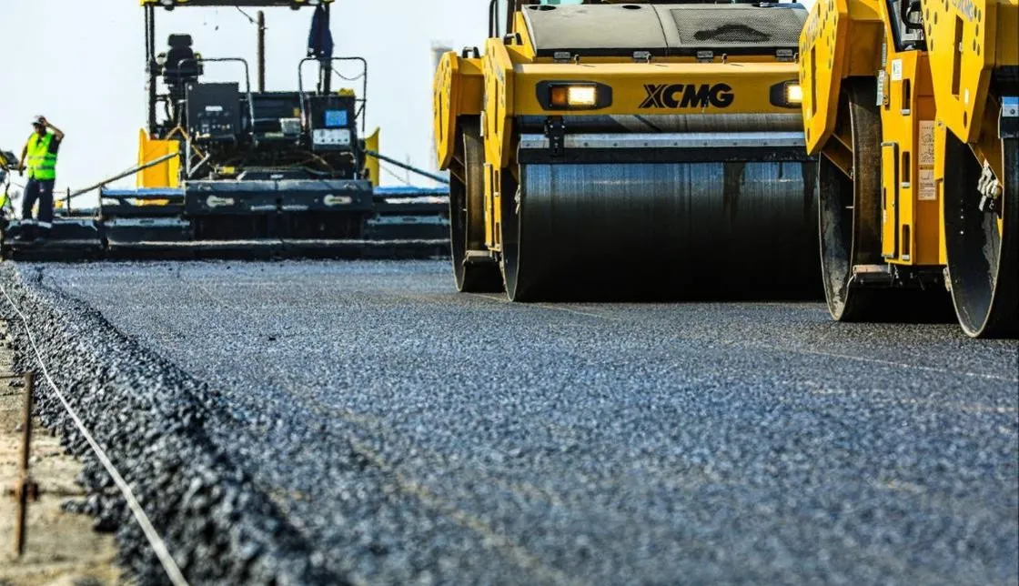 Абай облысында тас жолдар күрделі жөндеуден өтуде