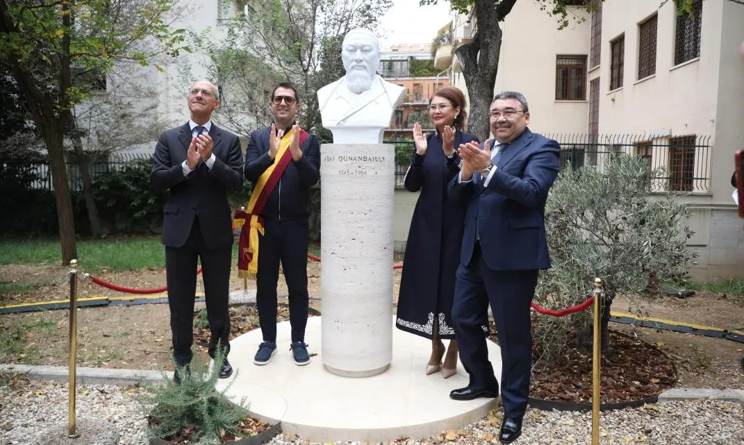Италияда Абай Құнанбайұлының бюсті ашылды