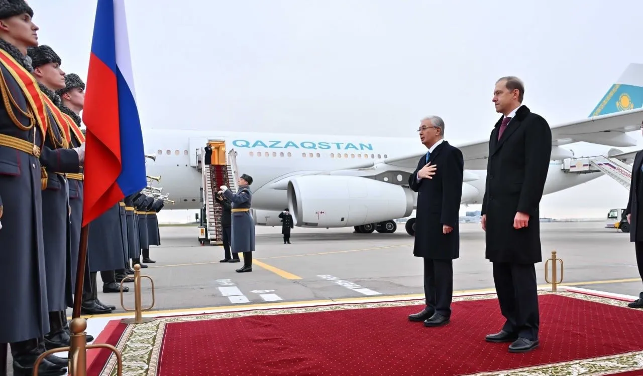 Қасым-Жомарт Тоқаев Ресей Президенті Владимир Путиннің шақыруымен Мәскеуге мемлекеттік сапармен барды