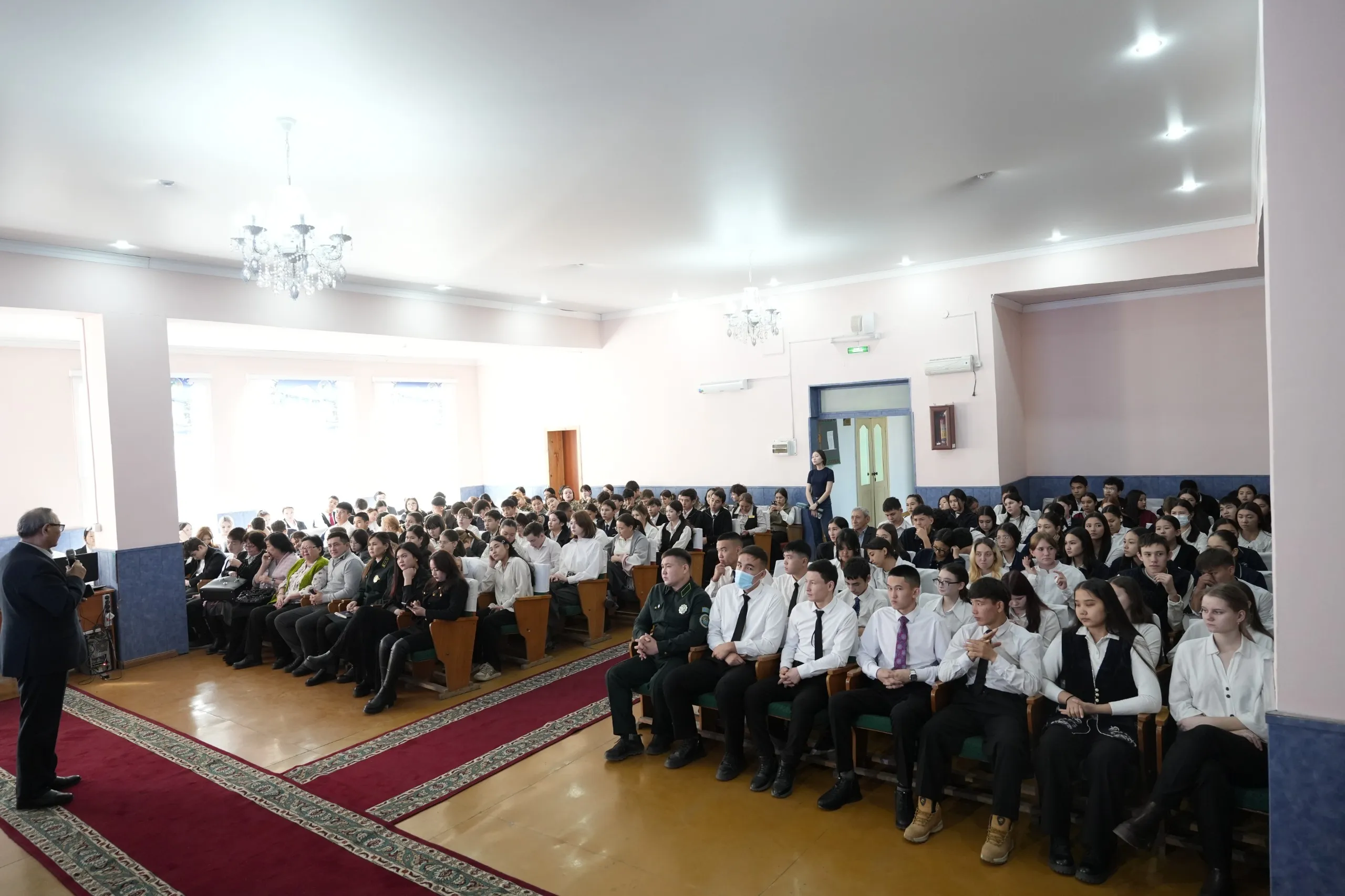 Семейде «Таза Қазақстан» бағдарламасы аясында экологиялық дәріс өтті