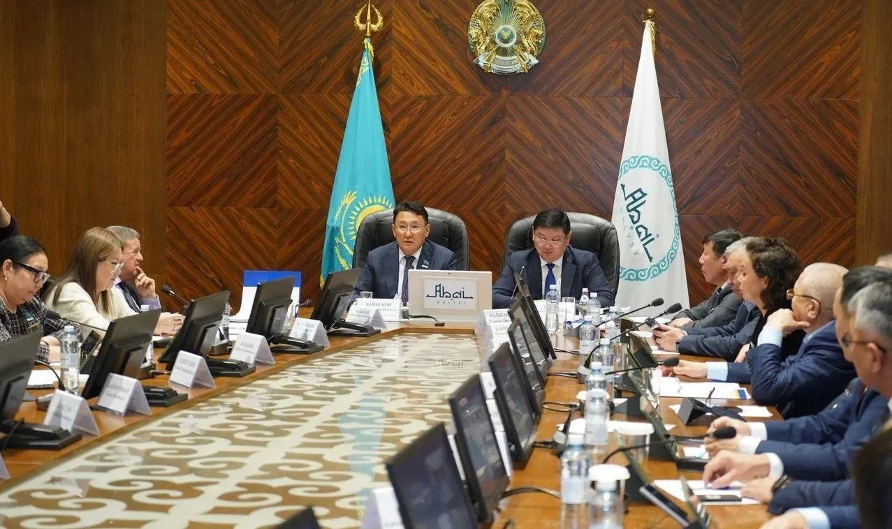 Состоялась XXXII сессия маслихата области Абай