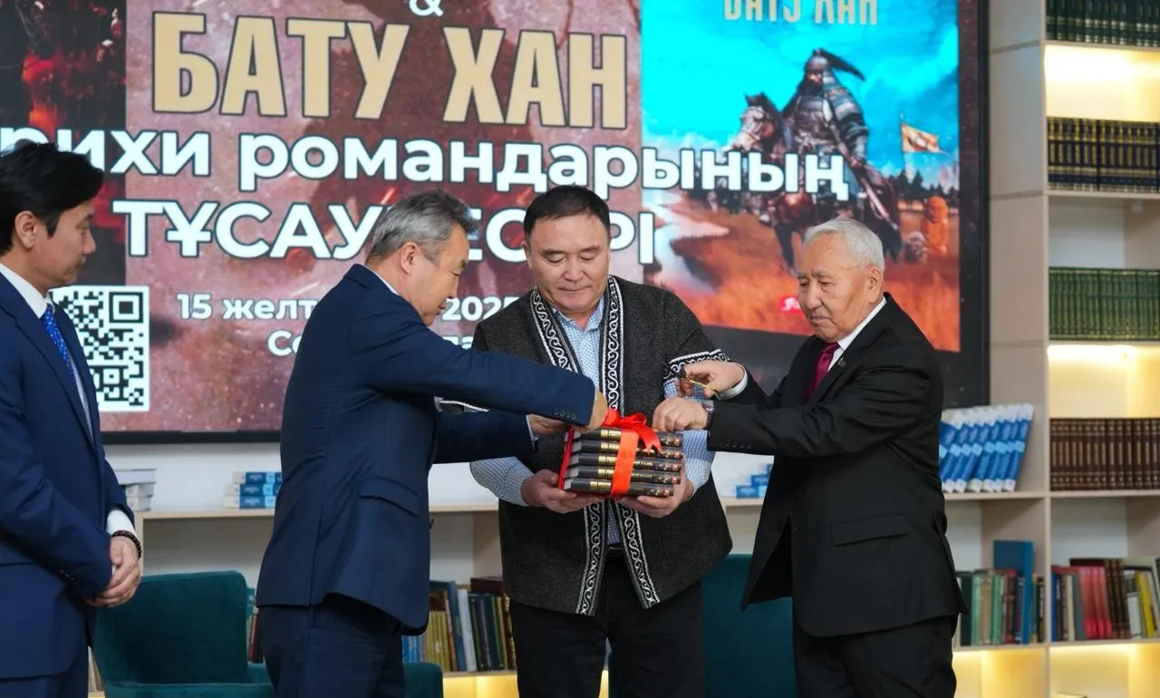 В Семее состоялась презентация исторических романов «Жошы хан» и «Бату хан»