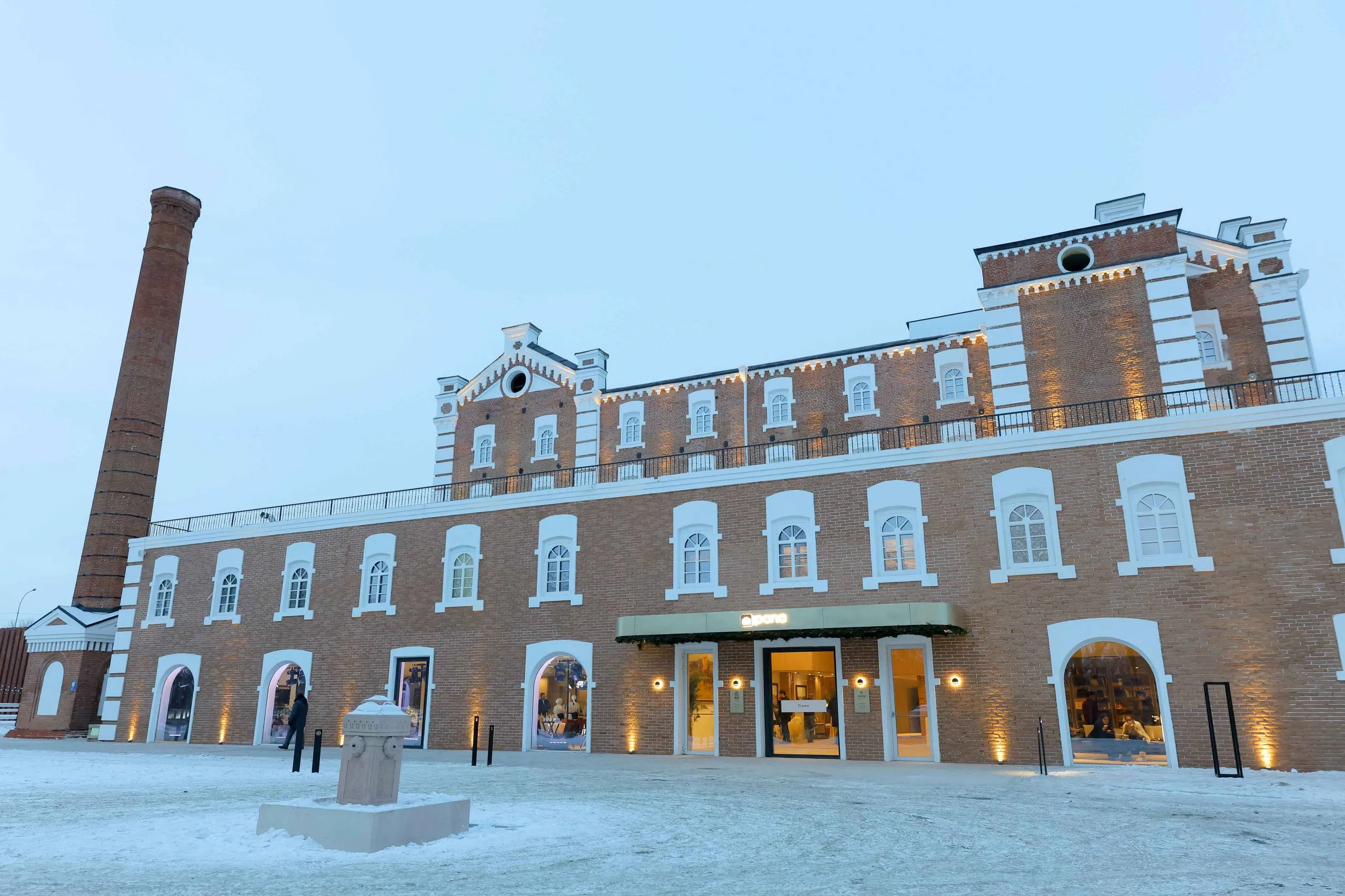 Семейде бес жұлдызды қонақ үй және мейрамхана кешені ашылды