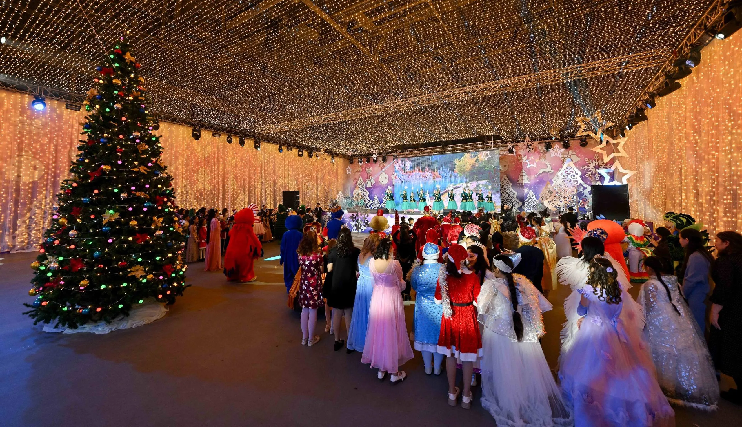 Семейде Президенттің жаңа жылдық шыршасы өтті