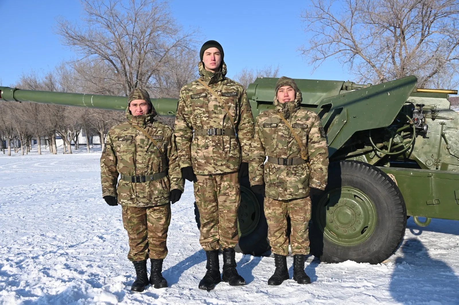 2 метра 10 сантиметров: самый высокий солдат Казахстана доказал, что рост - не преграда службе