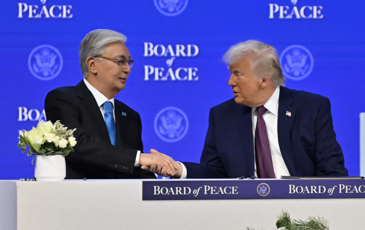 Мемлекет басшысы Қасым-Жомарт Тоқаев АҚШ Президенті Дональд Трамптың бастамасымен құрылған Бейбітшілік кеңесінің Жарғысына қол қойды