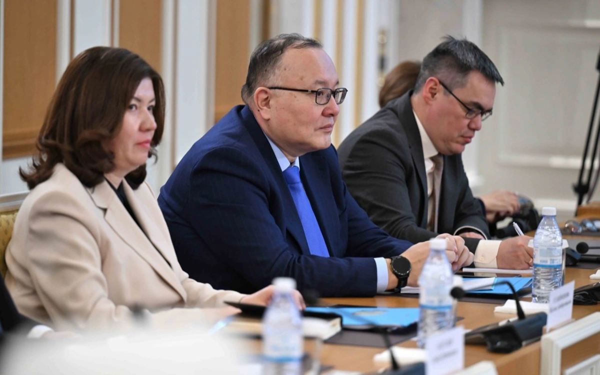 Каков порядок назначения и полномочия вице-президента в Казахстане